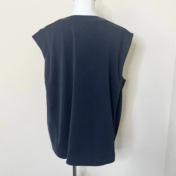 Athleta Seasoft Tank Top in Black‎ - Picture 8 of 15